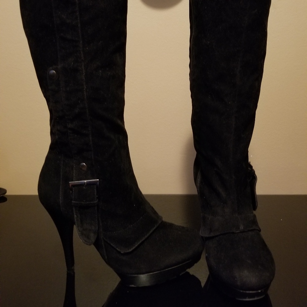 Black Boots